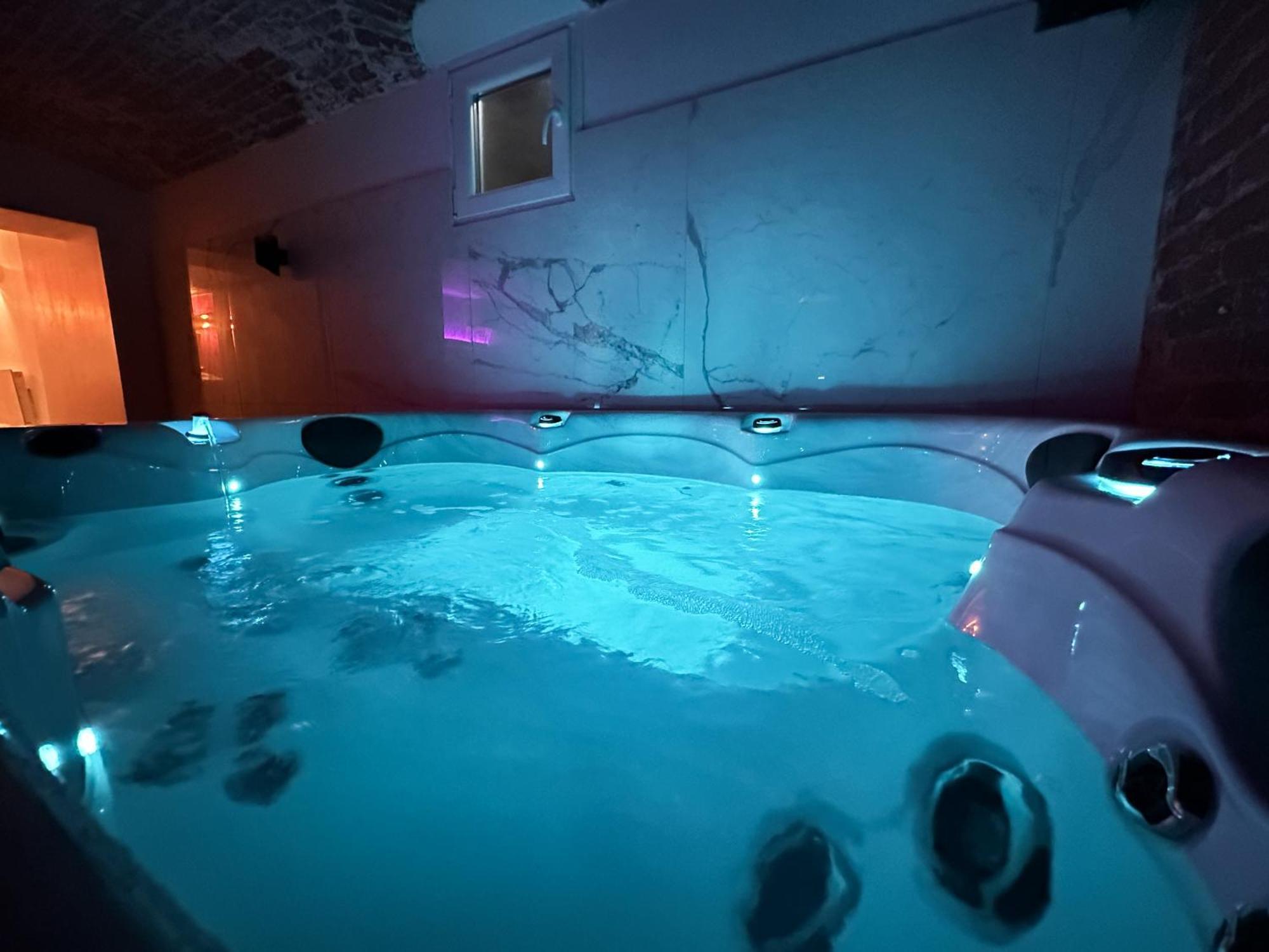 Le Bijou - Appartement, Sauna Et Jacuzzi - Lille Ngoại thất bức ảnh