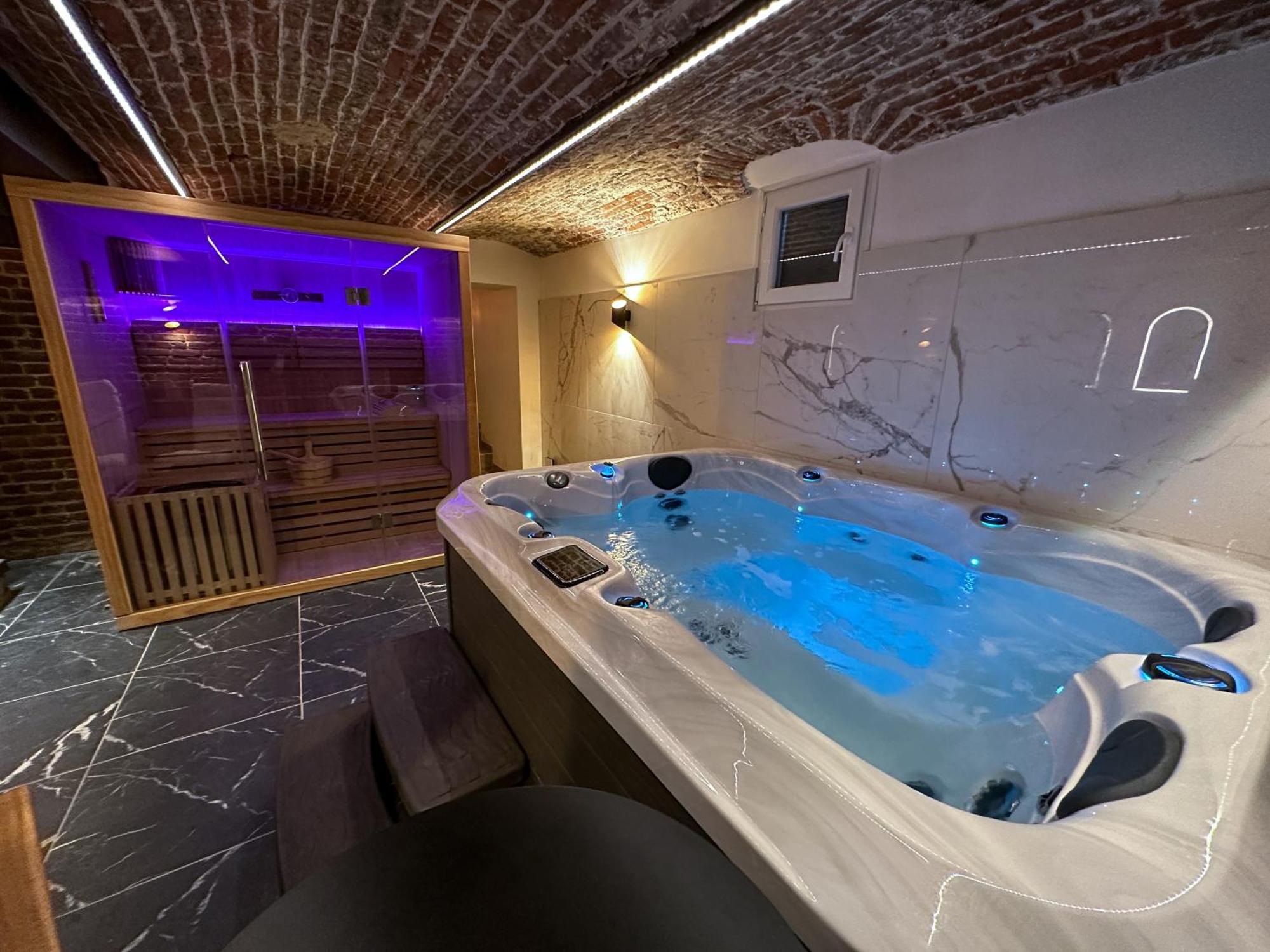 Le Bijou - Appartement, Sauna Et Jacuzzi - Lille Ngoại thất bức ảnh